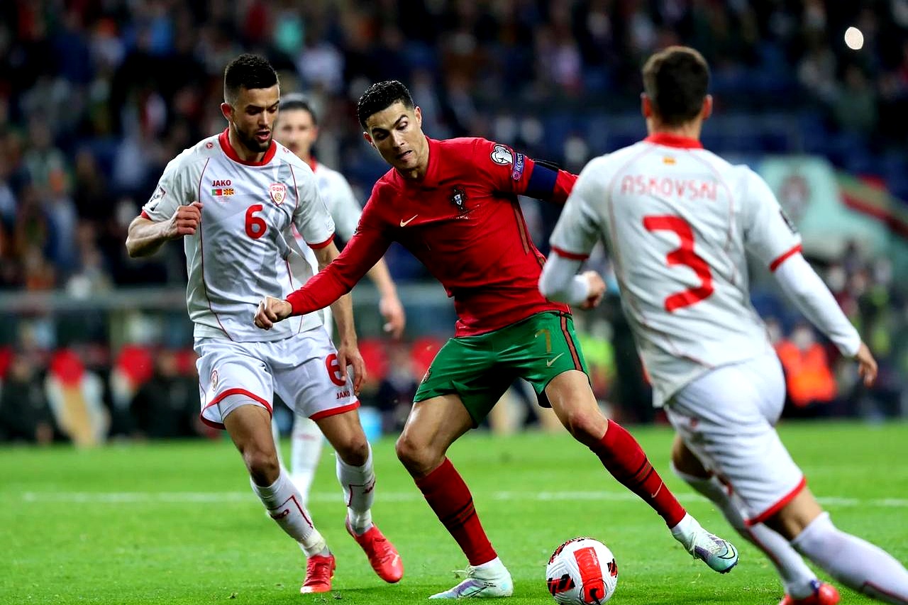 乌克兰翻盘巴西，阿尔瓦雷斯关键制胜的简单介绍