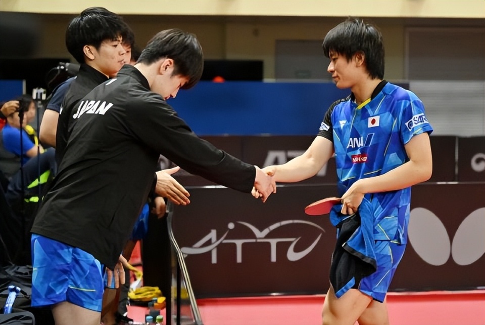 日本队绝杀瑞典队,许昕统治全场 日本队绝杀瑞典队,许昕统治全场