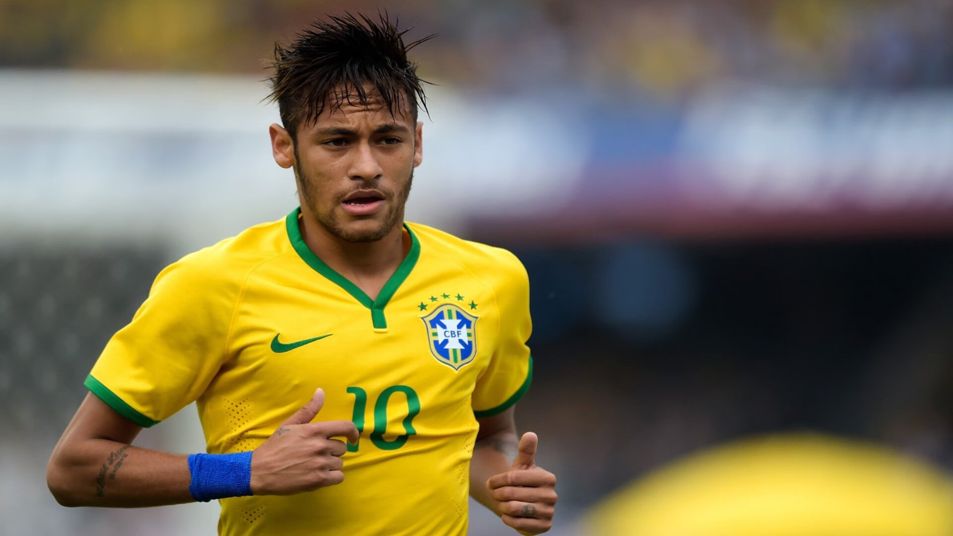 极速弯道与内线碾压，当维斯塔潘的刹车点遇见约基奇的传球视野