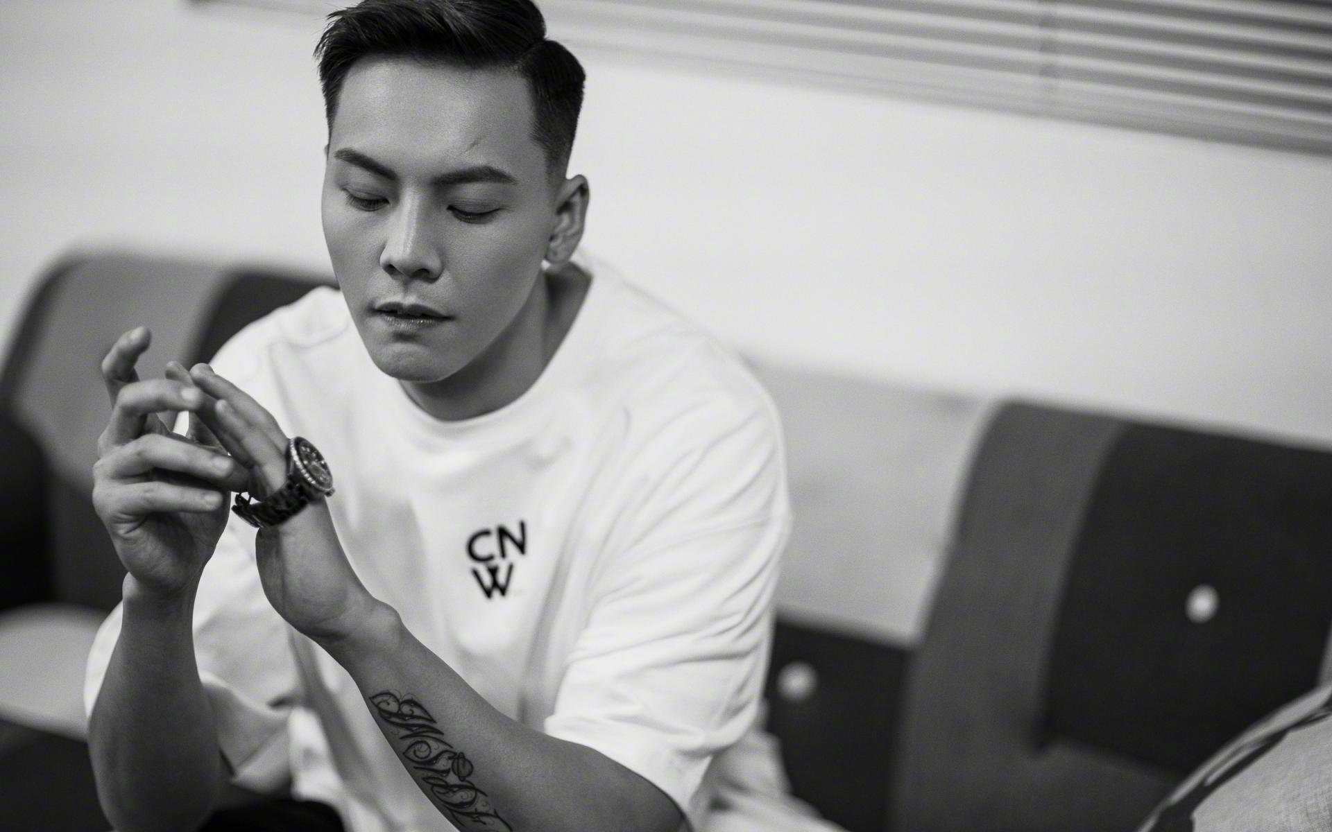 冰火两重天!哈利伯顿三分雨浇灭热火,广东队踏平吉林豪取八连胜