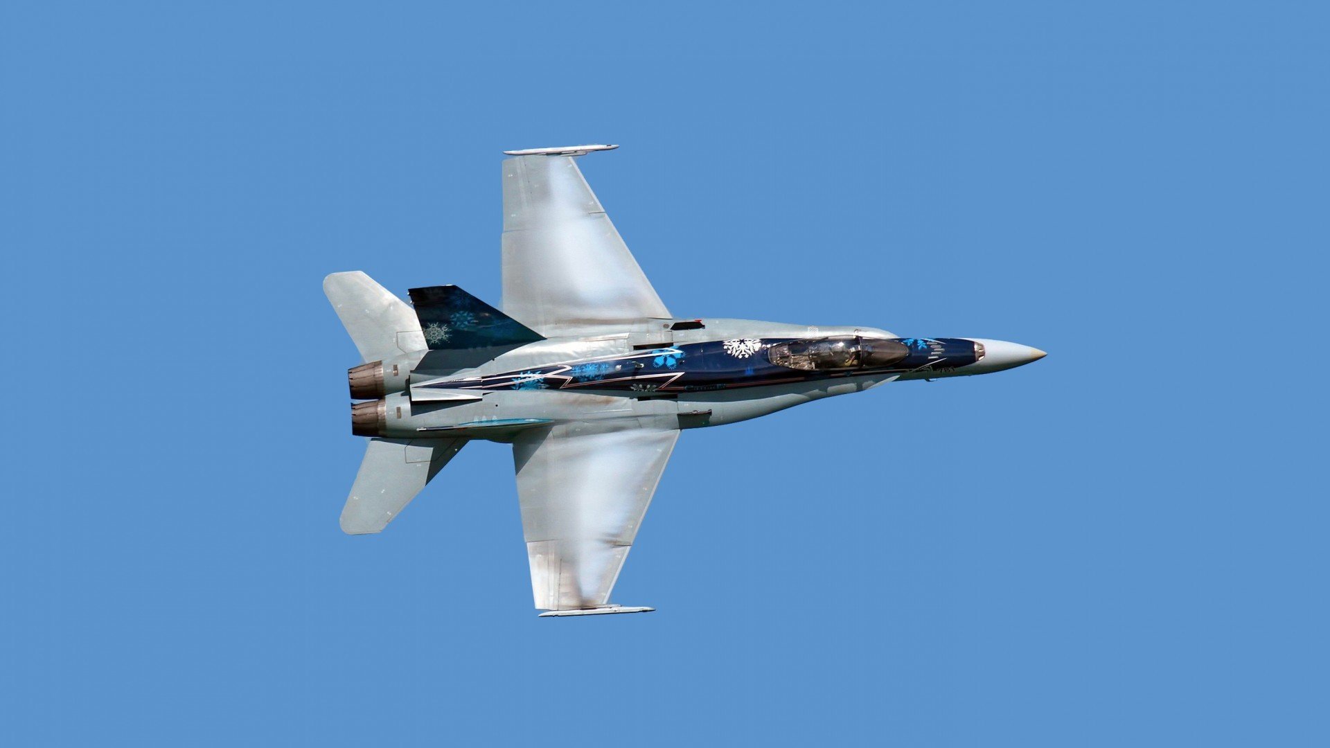 喧哗与冰封，美加墨世界杯之夜，大场面先生阿坎吉的沉默革命