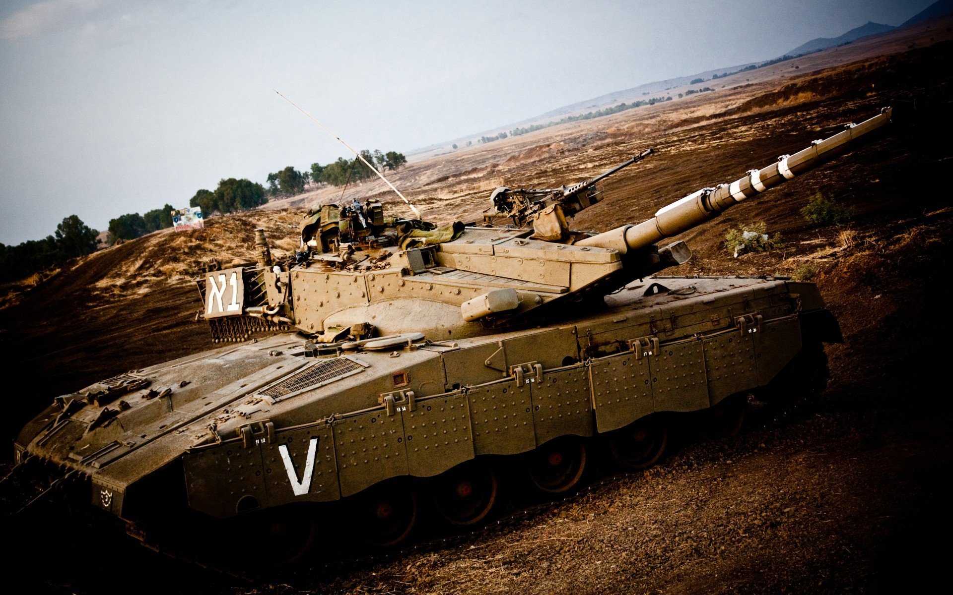 绿茵场上的维斯塔潘，当三笘薰的节奏掌控赢得F1年度争冠之夜