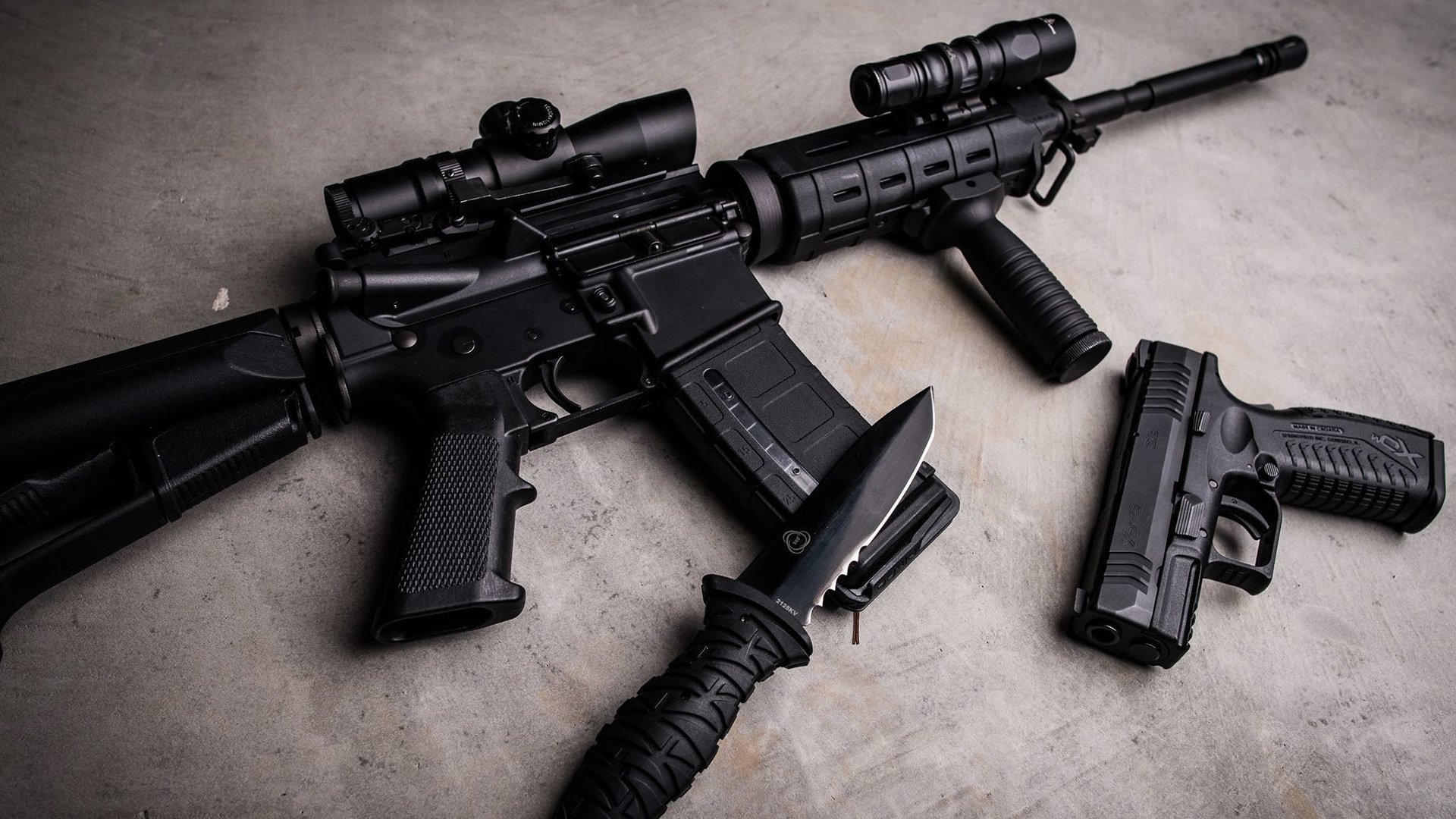 双线狂飙，当赛道争冠与绿茵冷遇在同一天制造唯一